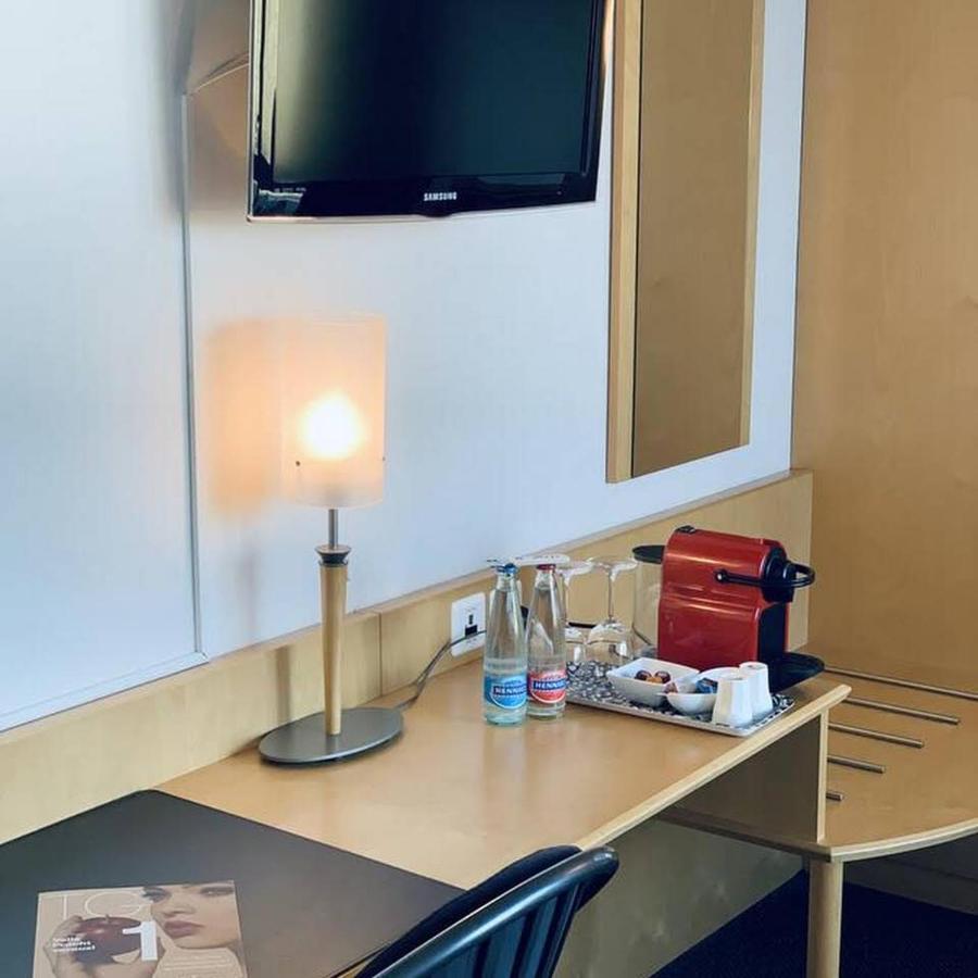 Work & Live Apartments Фрауенфелд Екстериор снимка
